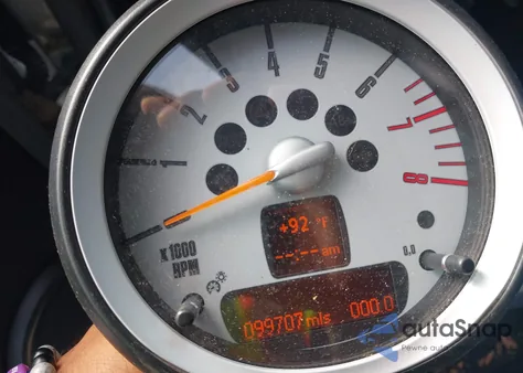 2009 Mini Cooper from USA, damaged, VIN WMWMF33519TU71995